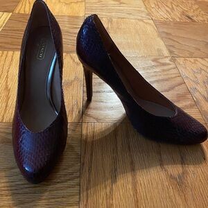 Coach burgundy snakeskin heels, size 9, unworn